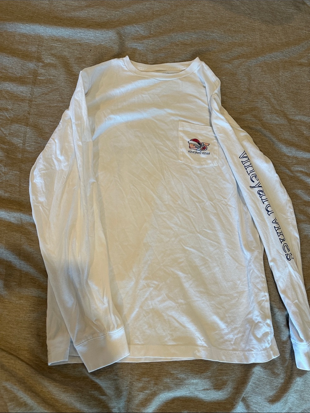 Vineyard Vines White Long Sleeve Pocket Tee with Christmas Nautical Whale